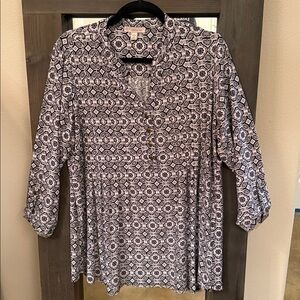 Black and White Patterned Blouse
